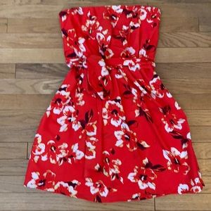 Women’s Strapless Dress